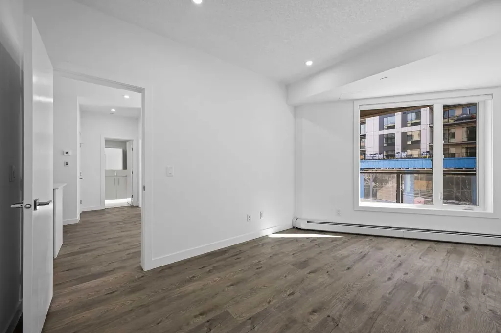 8370 Broadcast Avenue SW Calgary AB T3H 6L3