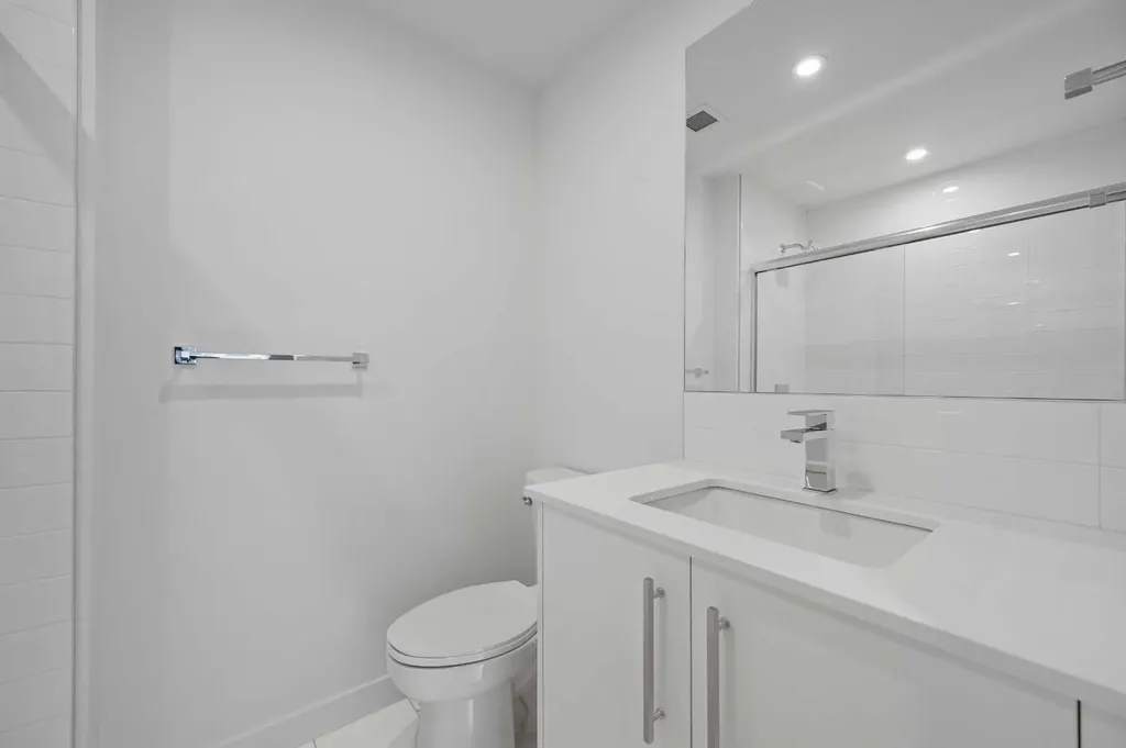 8370 Broadcast Avenue SW Calgary AB T3H 6L3