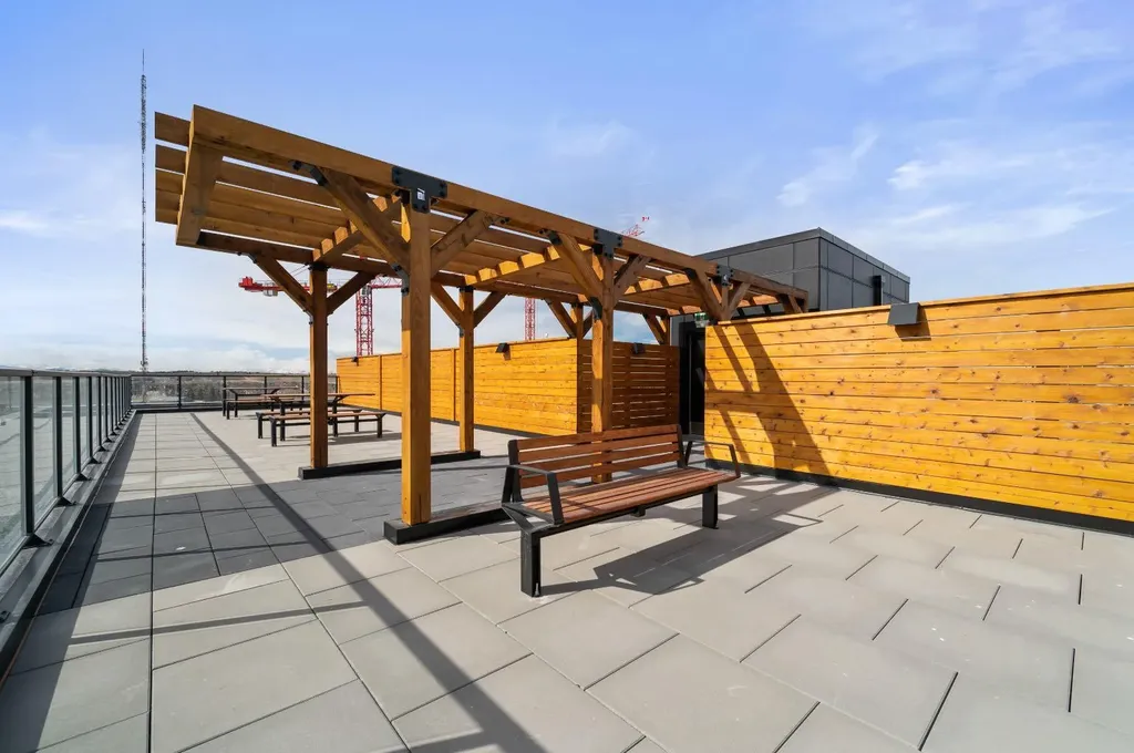 8370 Broadcast Avenue SW Calgary AB T3H 6L3