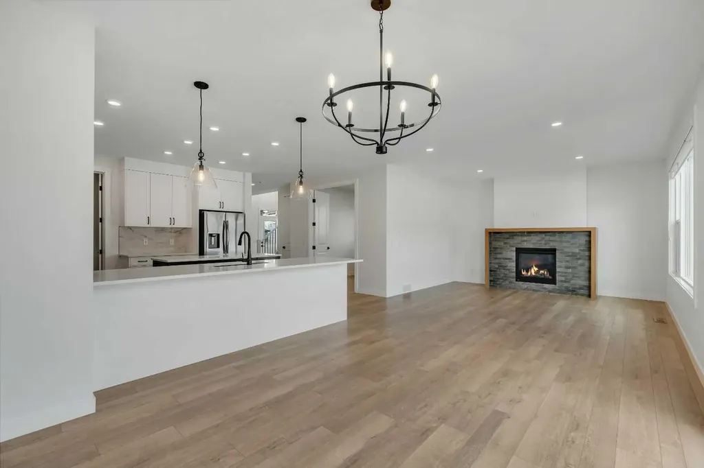 649 Sailfin Drive Rural Rocky View County AB T3Z 0J5