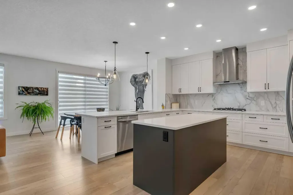 649 Sailfin Drive Rural Rocky View County AB T3Z 0J5