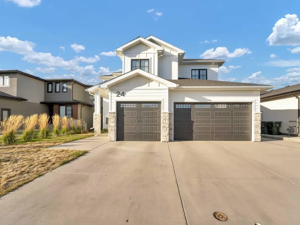 24 Coulee Ridge Drive SW Medicine Hat AB T1B0T3