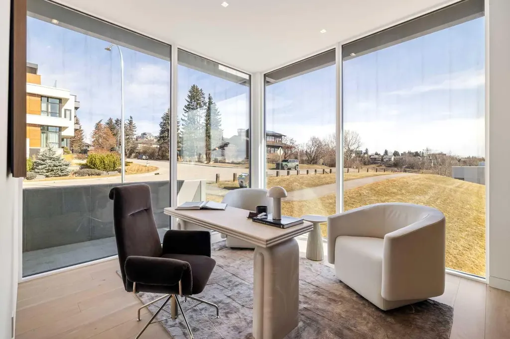 1815 11 Avenue NW Calgary AB T2N 1H4
