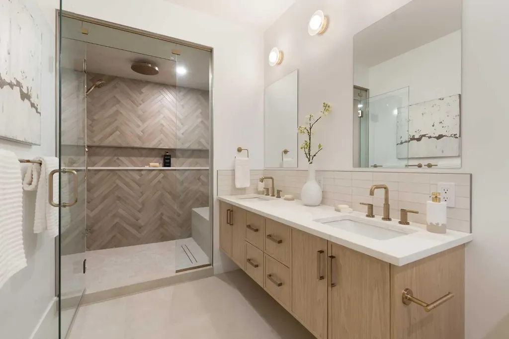 8916 33 Avenue NW Calgary AB T3B 1M6