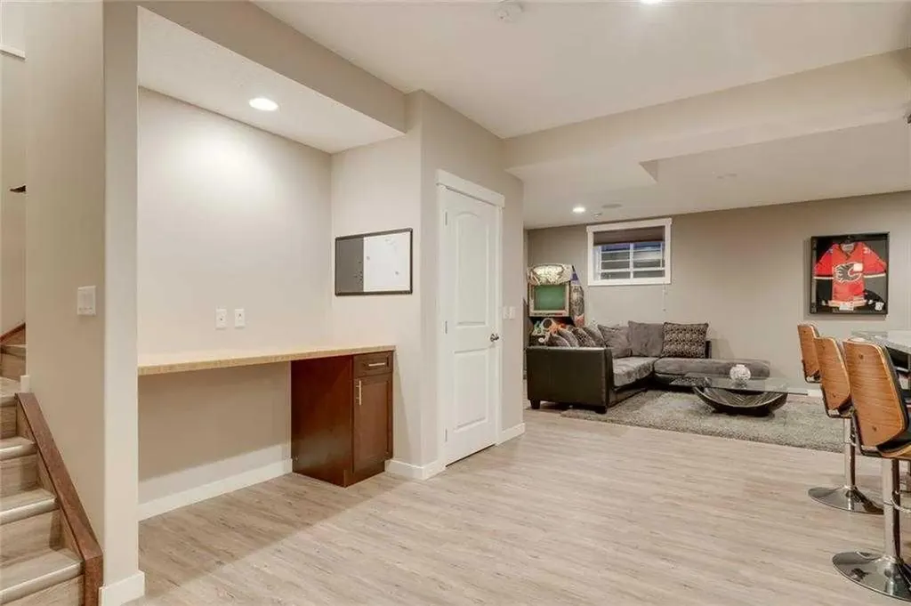 26 Sage Meadows Way NW Calgary AB T3P 0E7