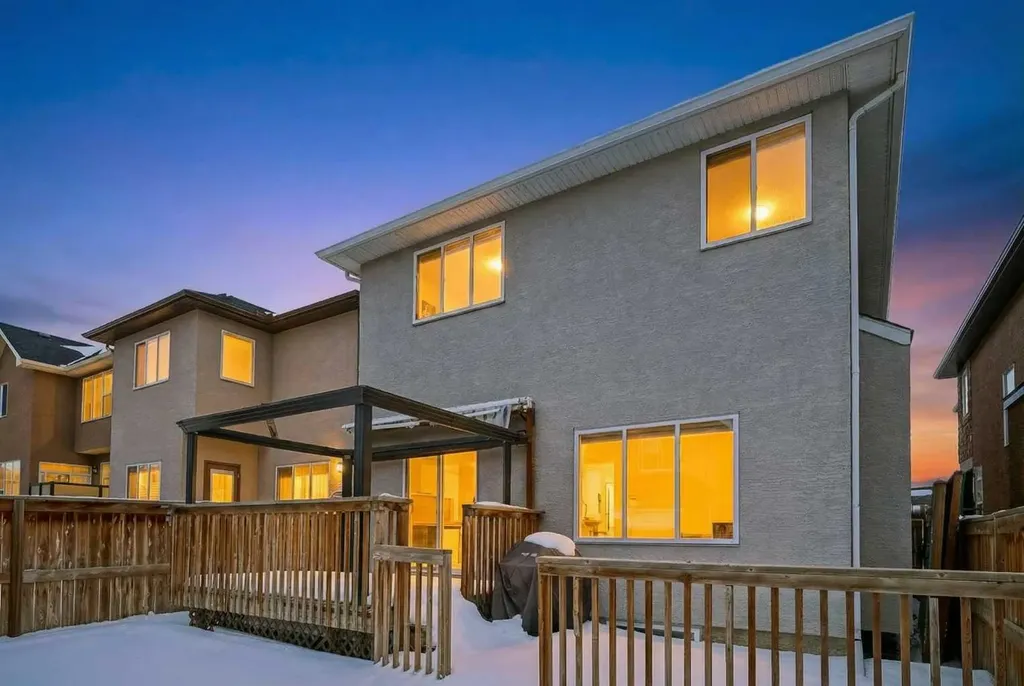 26 Sage Meadows Way NW Calgary AB T3P 0E7