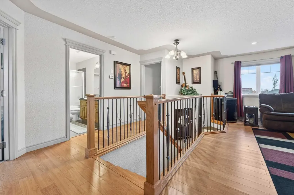 388 Grizzly Crescent N Lethbridge AB T1H 4E6
