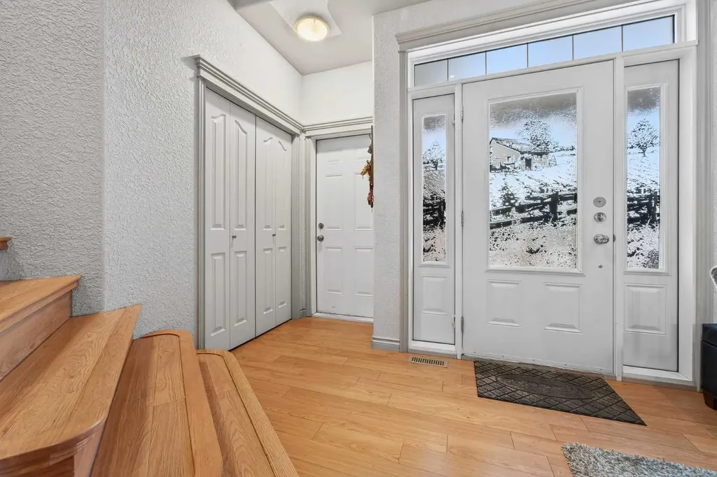 388 Grizzly Crescent N Lethbridge AB T1H 4E6