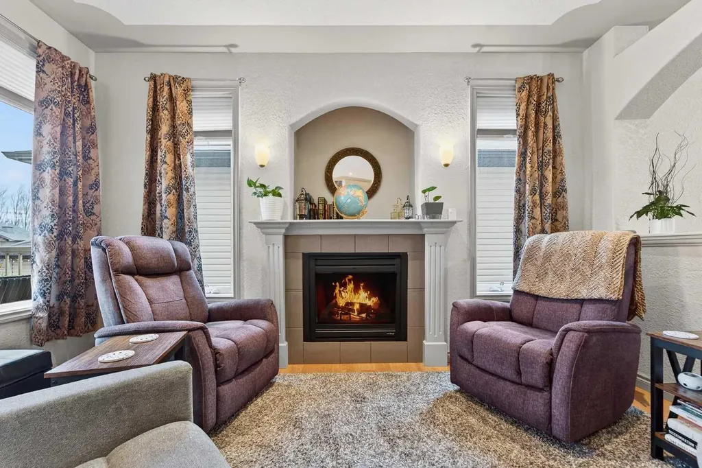 388 Grizzly Crescent N Lethbridge AB T1H 4E6