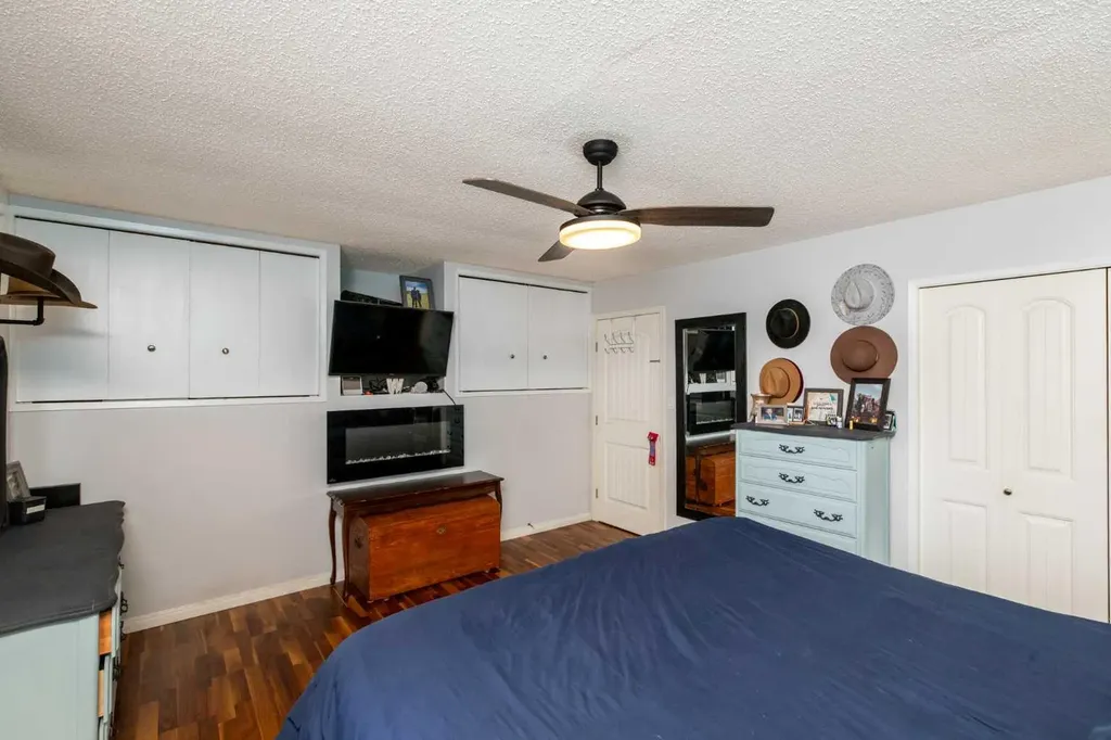 62 Rupert Crescent Red Deer AB T4P 2Z1