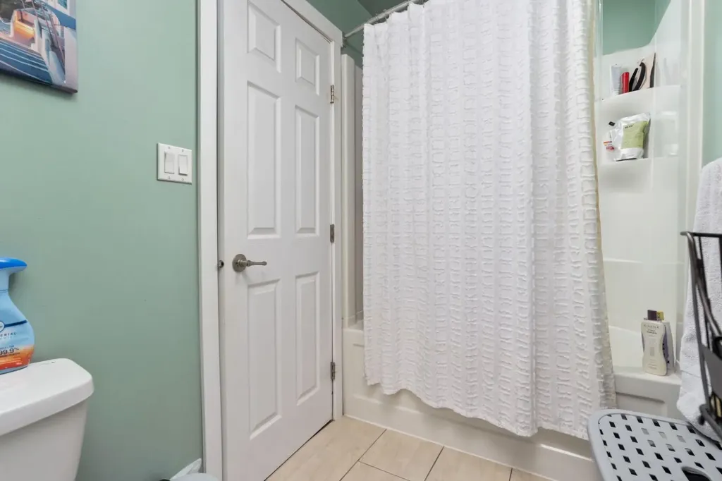 4303A 65 Street Camrose AB T4V3M5