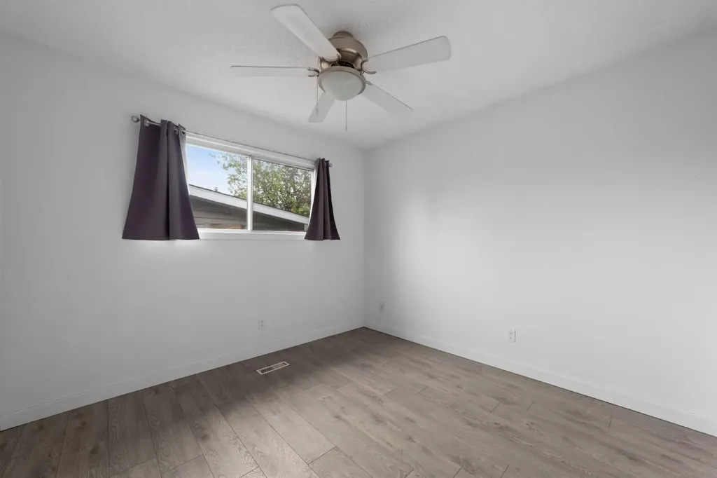 4303A 65 Street Camrose AB T4V3M5