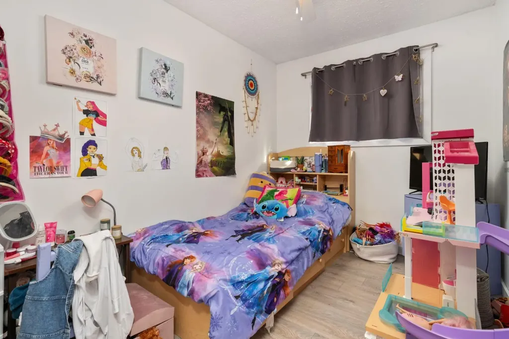4303A 65 Street Camrose AB T4V3M5