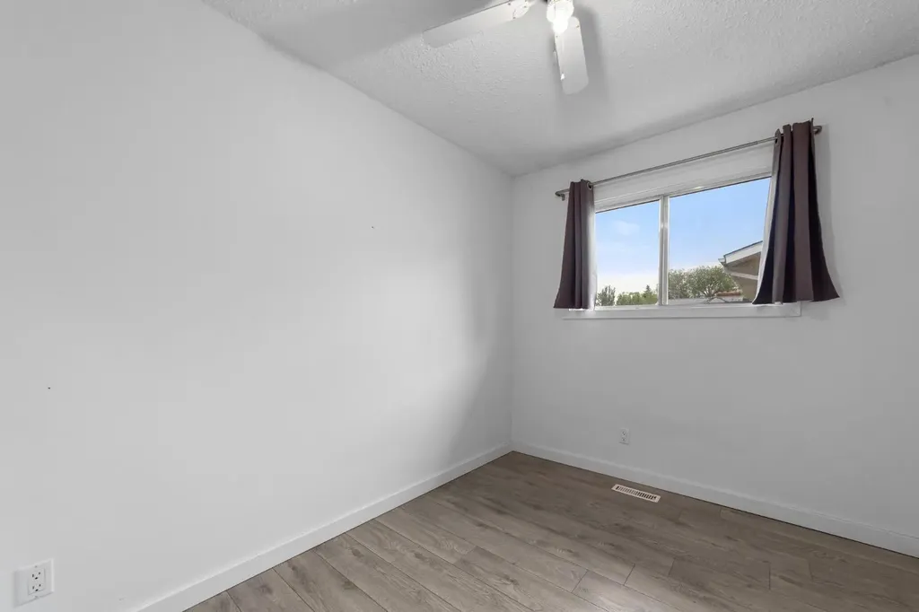 4303A 65 Street Camrose AB T4V3M5