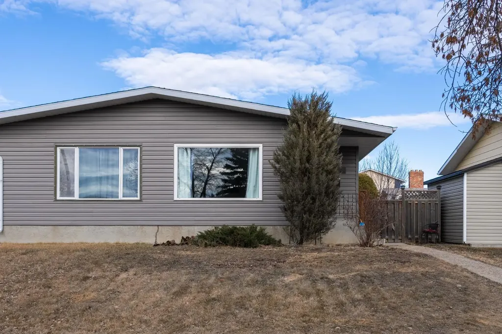 4303A 65 Street Camrose AB T4V3M5