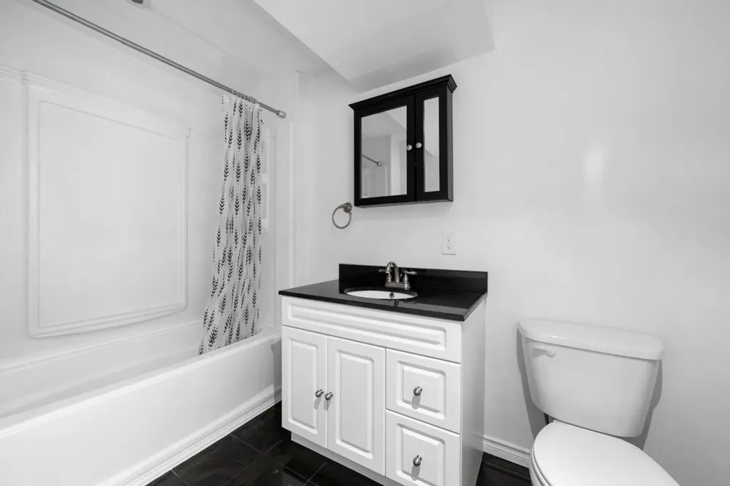 4303A 65 Street Camrose AB T4V3M5