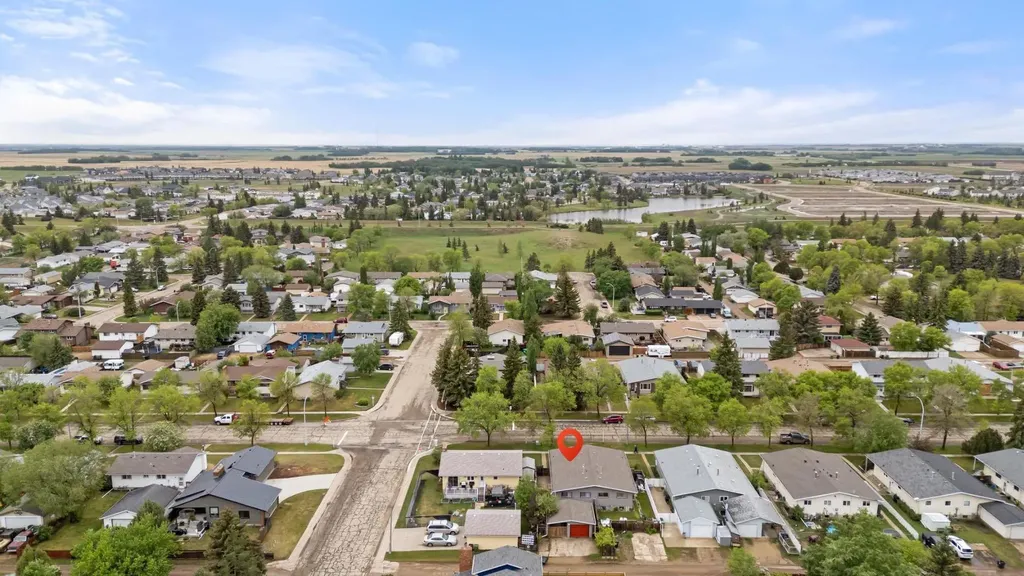 4303A 65 Street Camrose AB T4V3M5
