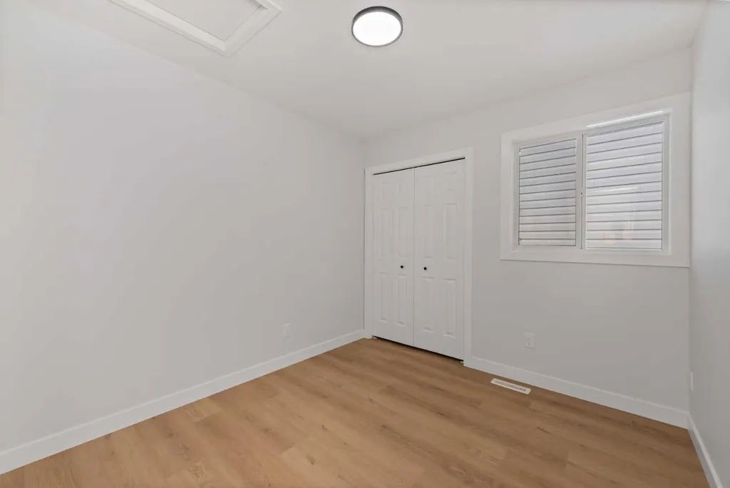 207 Coral Springs Circle NE Calgary AB t3j 3p7