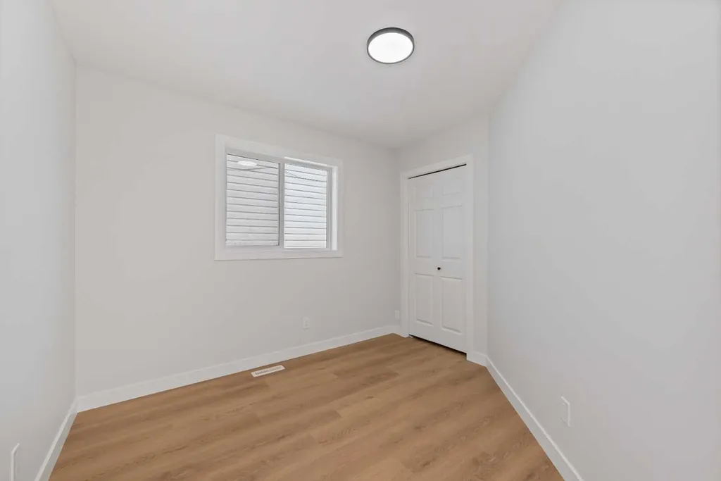 207 Coral Springs Circle NE Calgary AB t3j 3p7