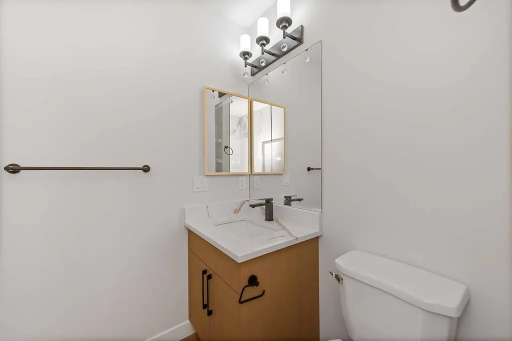 207 Coral Springs Circle NE Calgary AB t3j 3p7