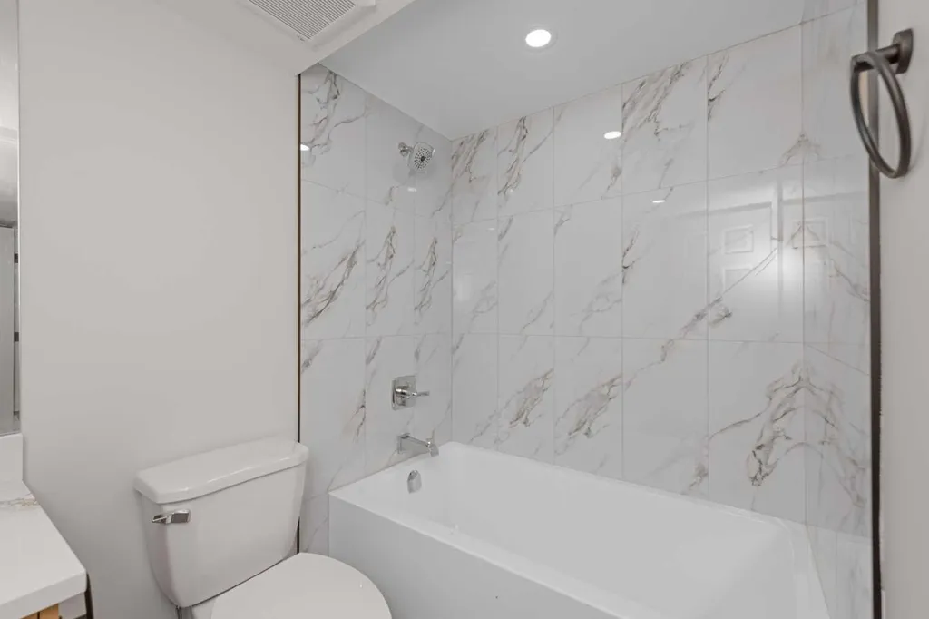 207 Coral Springs Circle NE Calgary AB t3j 3p7
