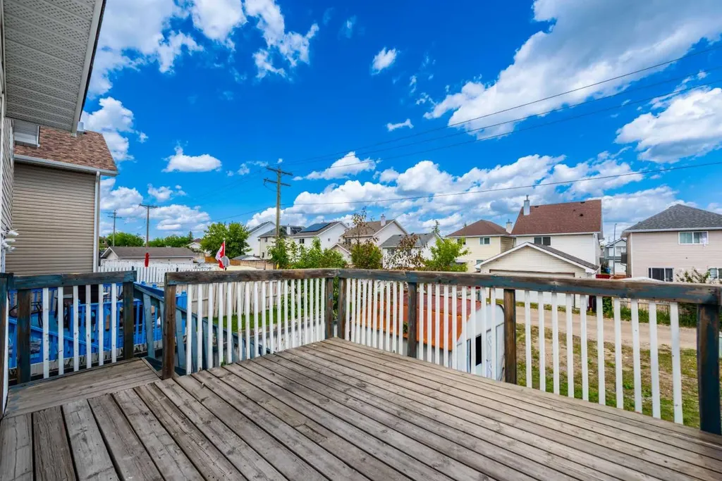 207 Coral Springs Circle NE Calgary AB t3j 3p7