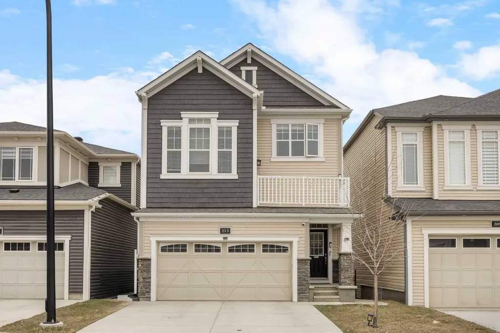 213 Carrington Crescent NW Calgary AB T3P 1R1