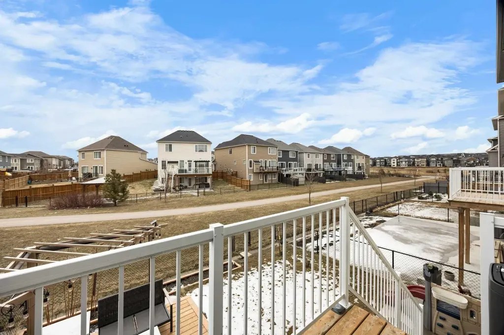213 Carrington Crescent NW Calgary AB T3P 1R1