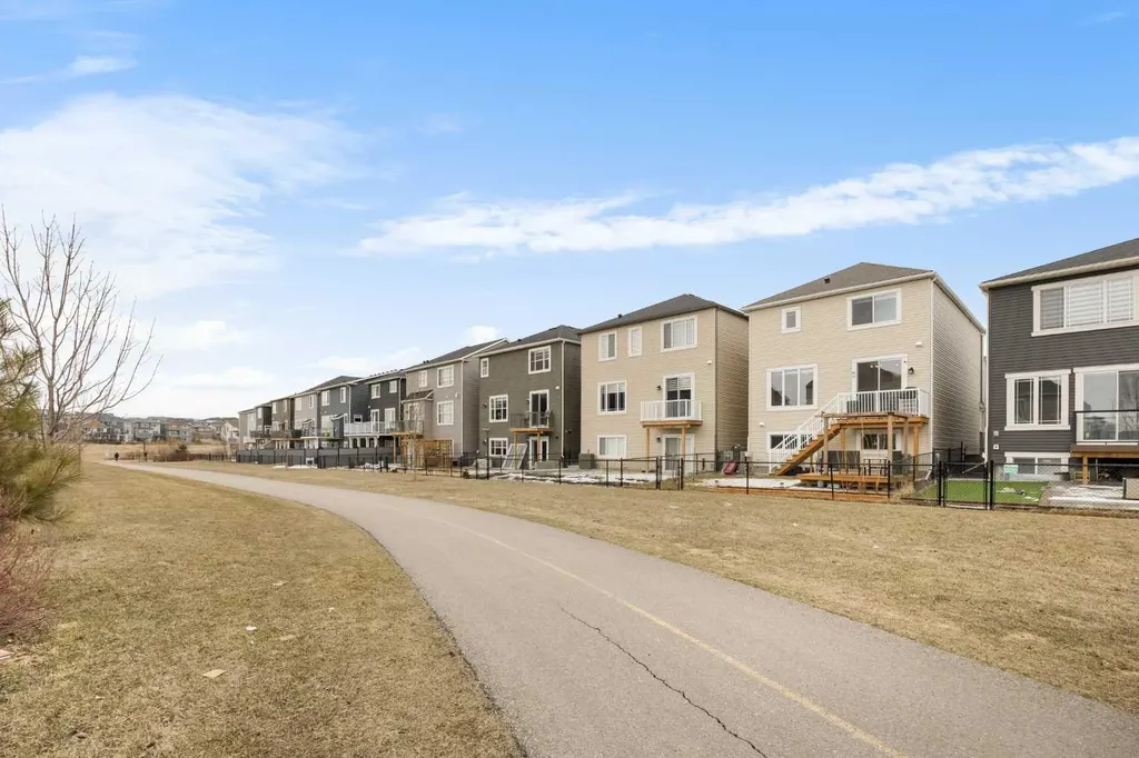 213 Carrington Crescent NW Calgary AB T3P 1R1