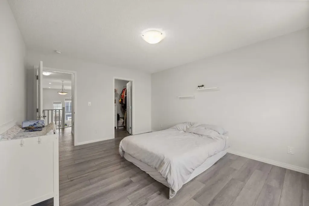 213 Carrington Crescent NW Calgary AB T3P 1R1