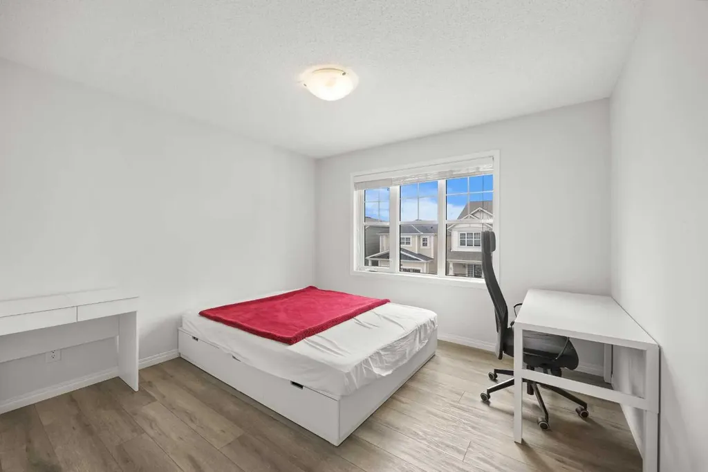 213 Carrington Crescent NW Calgary AB T3P 1R1