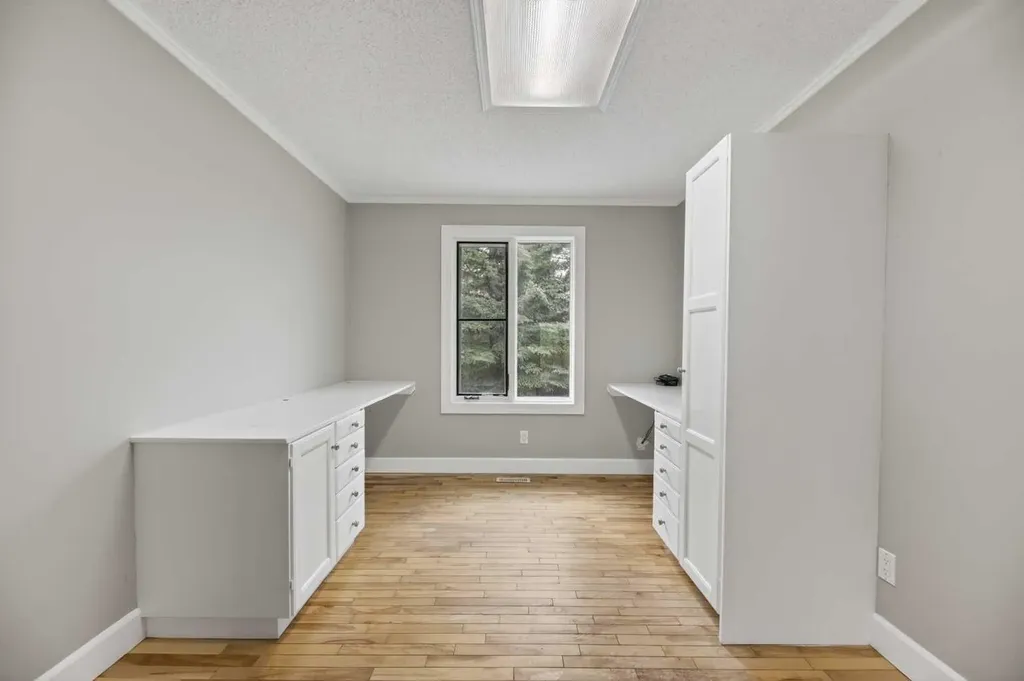 30338 Range Road 282 Rural Mountain View County AB T0M0N0