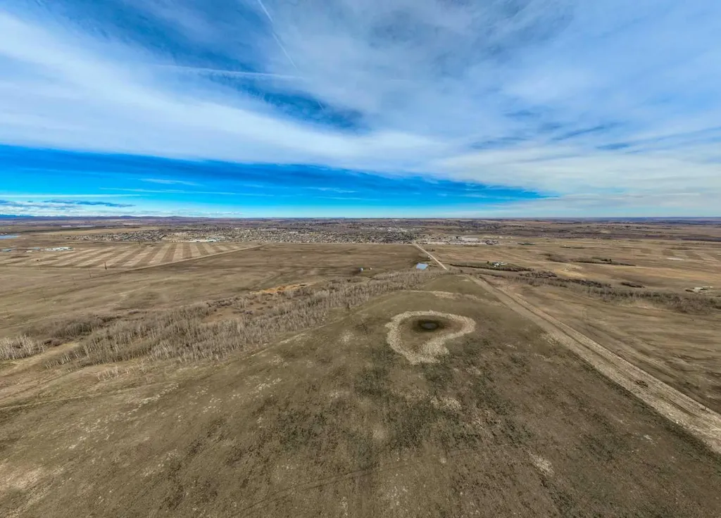 402 Avenue Rural Foothills County AB T1V 2E0