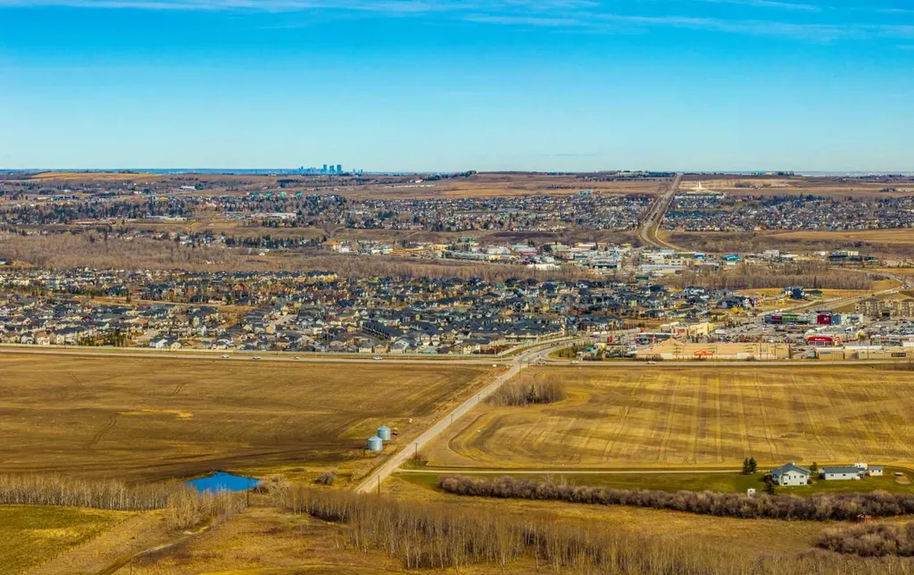 402 Avenue Rural Foothills County AB T1V 2E0