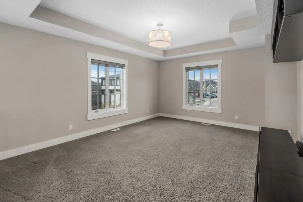 45 Rockcliff Heights NW Calgary AB T3G 0C7
