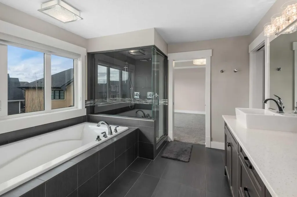 45 Rockcliff Heights NW Calgary AB T3G 0C7