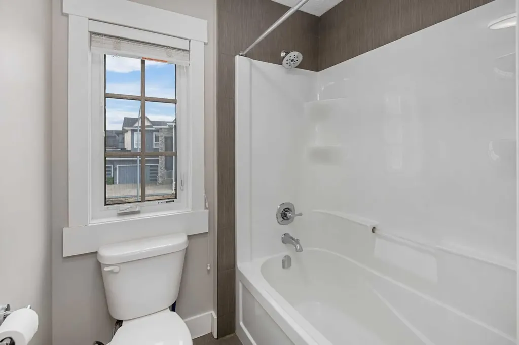45 Rockcliff Heights NW Calgary AB T3G 0C7