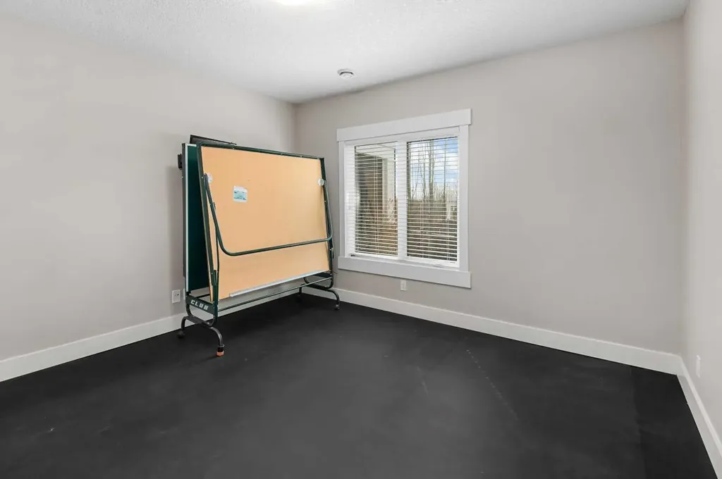 45 Rockcliff Heights NW Calgary AB T3G 0C7
