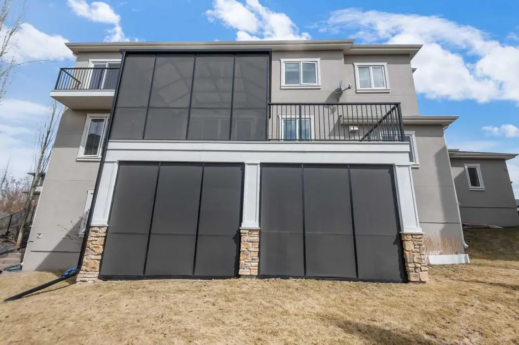 45 Rockcliff Heights NW Calgary AB T3G 0C7