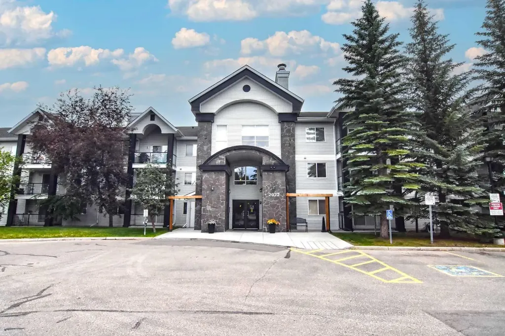2022 Canyon Meadows Drive SE Calgary AB T2J 7H1