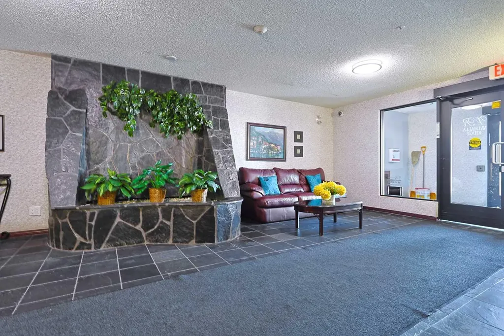 2022 Canyon Meadows Drive SE Calgary AB T2J 7H1