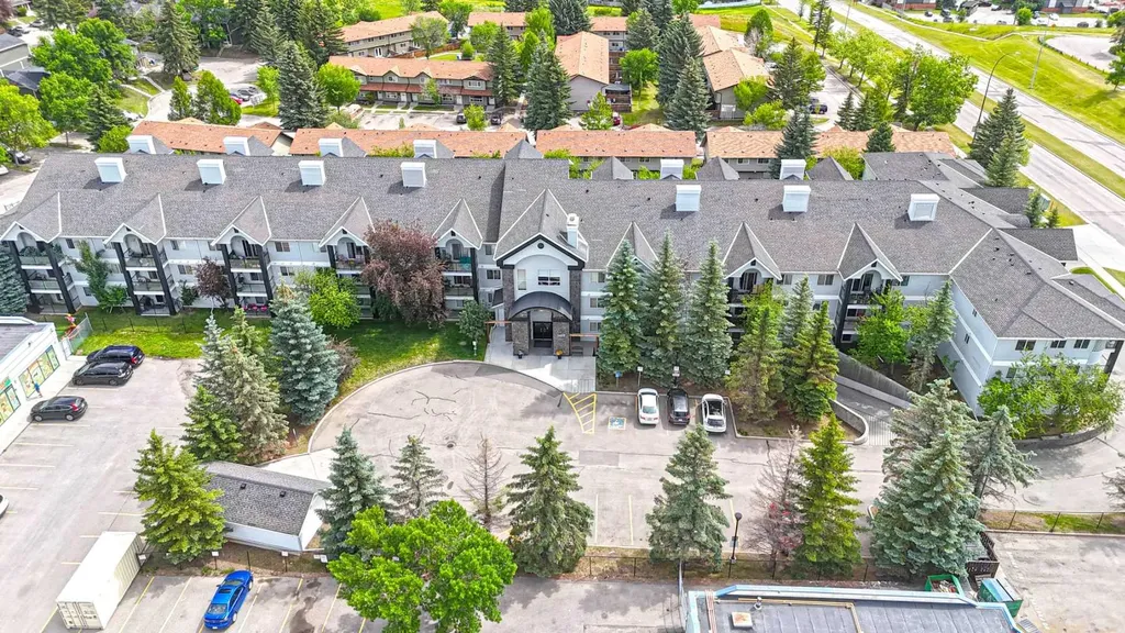 2022 Canyon Meadows Drive SE Calgary AB T2J 7H1