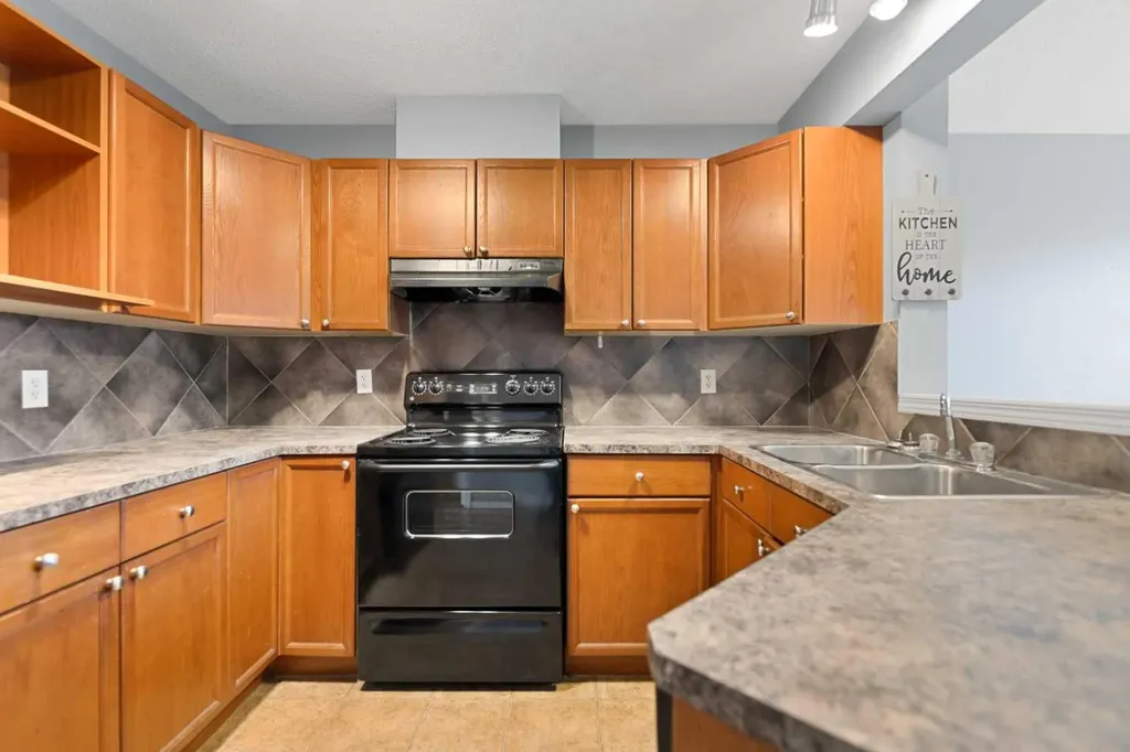 116 Saddlebrook Common NE Calgary AB T3J 5M4