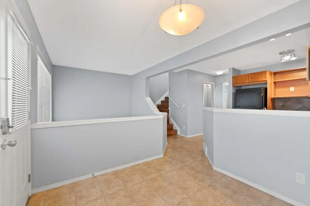 116 Saddlebrook Common NE Calgary AB T3J 5M4