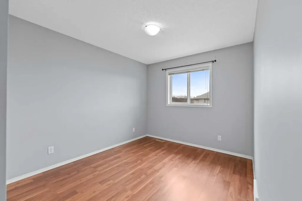 116 Saddlebrook Common NE Calgary AB T3J 5M4
