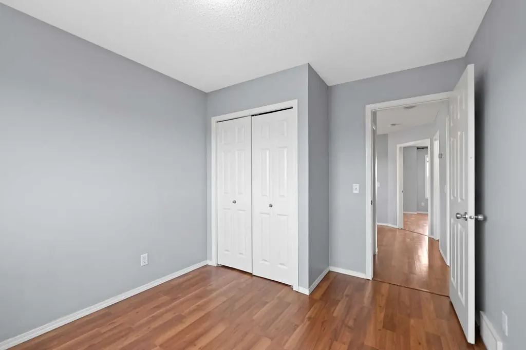 116 Saddlebrook Common NE Calgary AB T3J 5M4