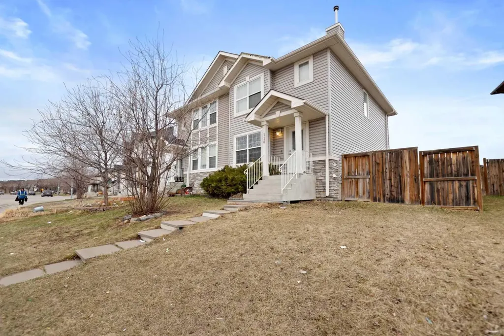 116 Saddlebrook Common NE Calgary AB T3J 5M4
