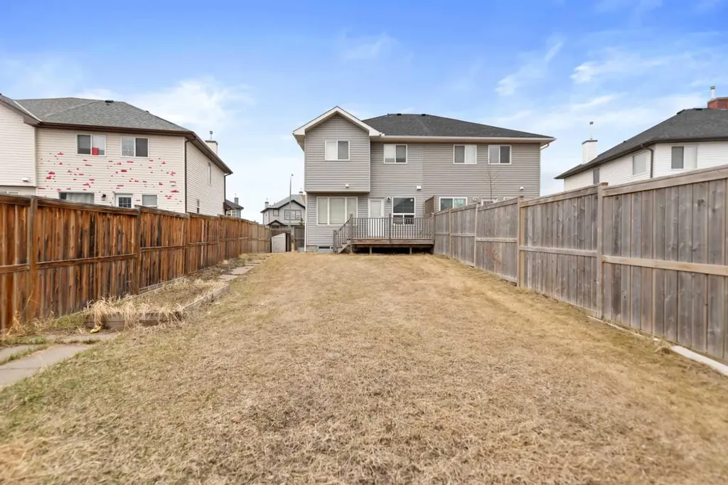 116 Saddlebrook Common NE Calgary AB T3J 5M4