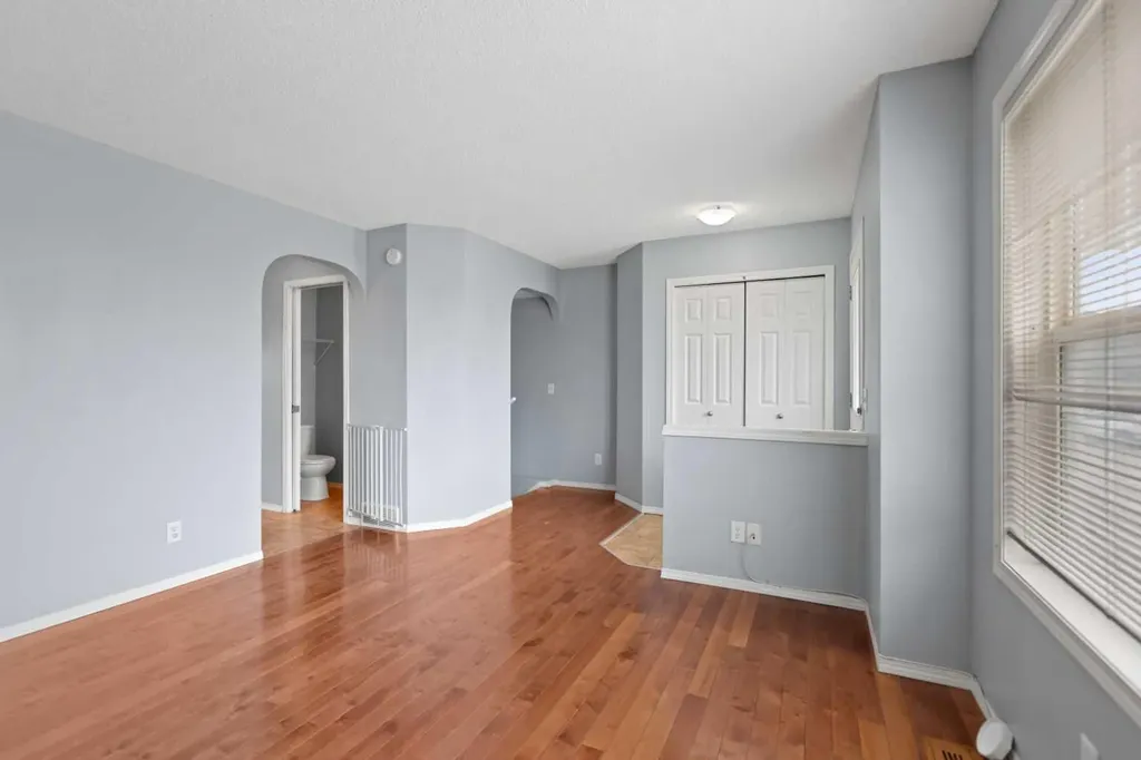 116 Saddlebrook Common NE Calgary AB T3J 5M4