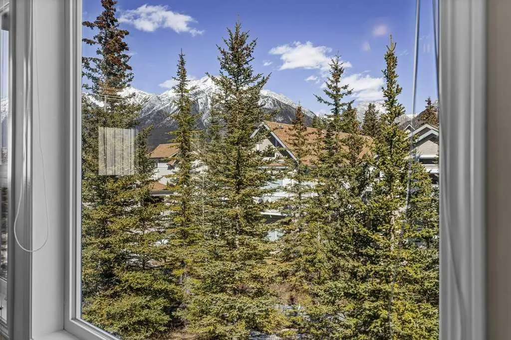 127 Carey Canmore AB T1W 2R3